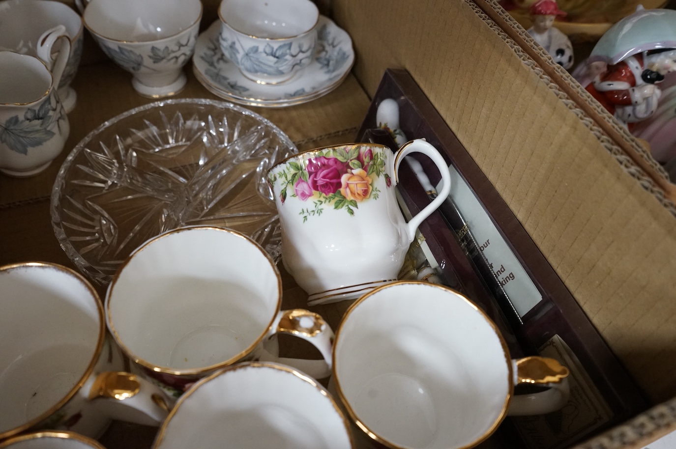 A collection of mixed ceramics to include Doulton figures, set of six Royal Albert old country roses cups and Spode plates